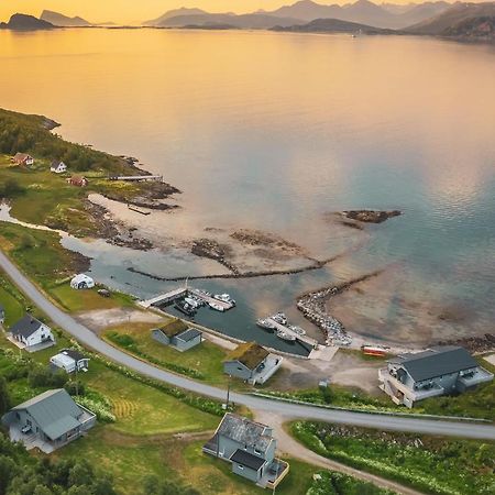 Laukvik Senja Hotel Botnhamn Exterior photo