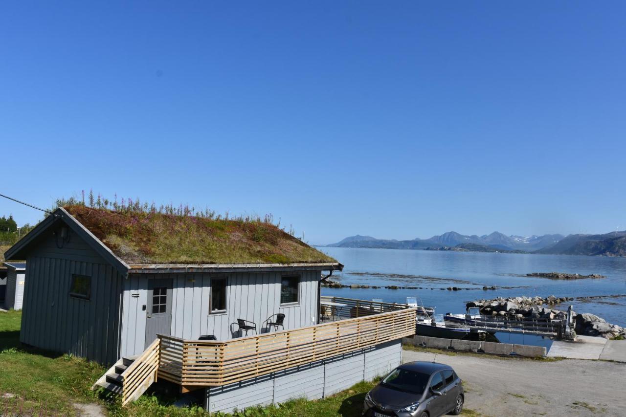 Laukvik Senja Hotel Botnhamn Exterior photo