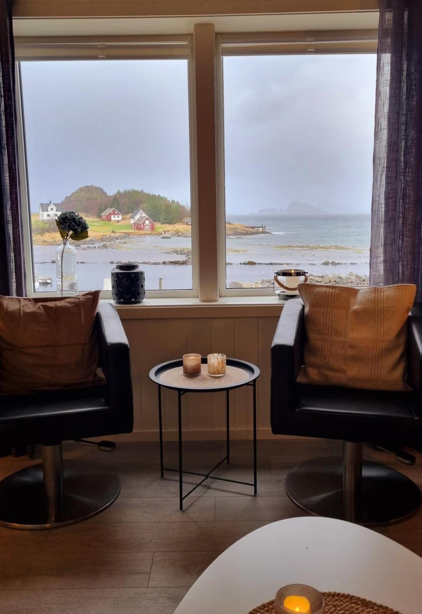 Laukvik Senja Hotel Botnhamn Exterior photo