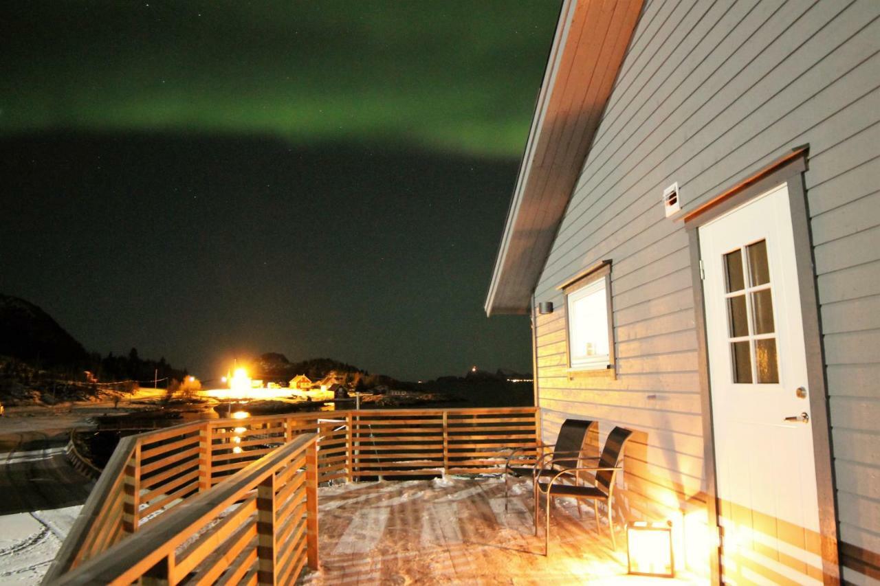 Laukvik Senja Hotel Botnhamn Exterior photo